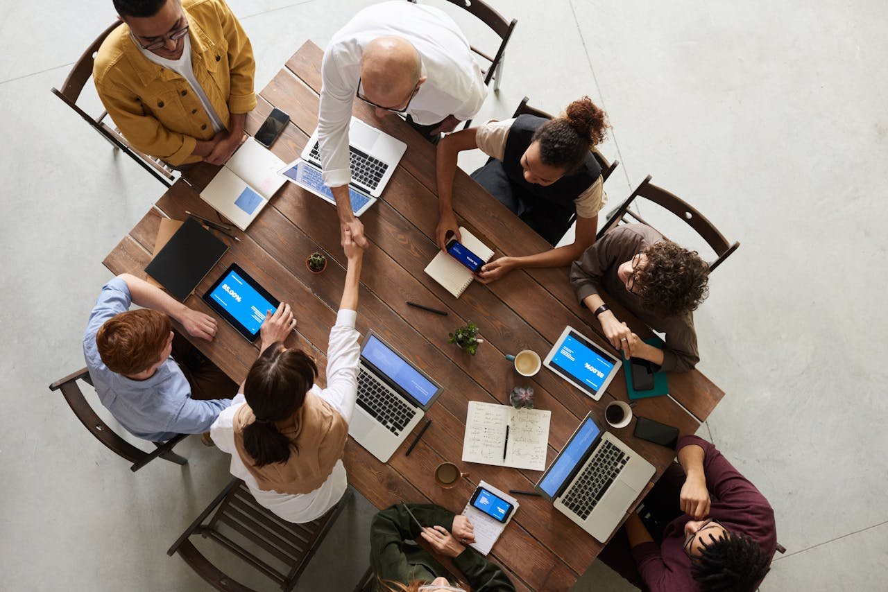 The Art of Effective Meetings: Transforming Collective Time into Added Value